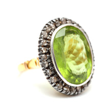 Carica l&#39;immagine nel visualizzatore di Gallery, Giant 15k Rose Cut Diamond Peridot Ring
