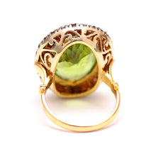 Carica l&#39;immagine nel visualizzatore di Gallery, Giant 15k Rose Cut Diamond Peridot Ring
