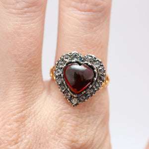 15k Garnet Diamond Heart Ring