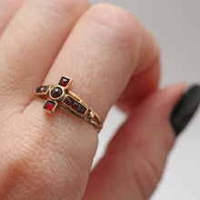 Load image into Gallery viewer, 15k Antique Garnet Ring
