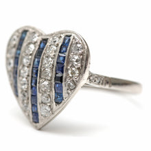 Laden Sie das Bild in den Galerie-Viewer, Platinum Diamond Sapphire Art Deco Heart Ring
