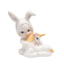 Laden Sie das Bild in den Galerie-Viewer, Vintage Porcelain Figurine of Bunny and Unicorn
