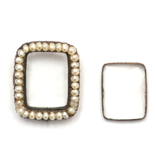 Carica l&#39;immagine nel visualizzatore di Gallery, 10k Georgian Pearl Locket
