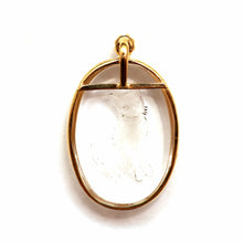 Carica l&#39;immagine nel visualizzatore di Gallery, 14k Diamond Cat Intaglio Pendant
