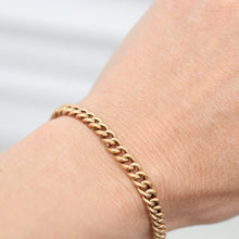 Charger l&#39;image dans la galerie, 9k Antique Curb Chain Bracelet

