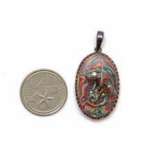 將圖片載入圖庫檢視器 Sterling Fordite Desert Hallucinations Pendant
