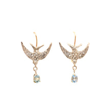 Carica l&#39;immagine nel visualizzatore di Gallery, 12k Diamond Swallow Earrings
