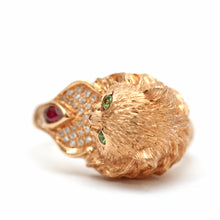 Laden Sie das Bild in den Galerie-Viewer, 18k Fancy Cat Ring
