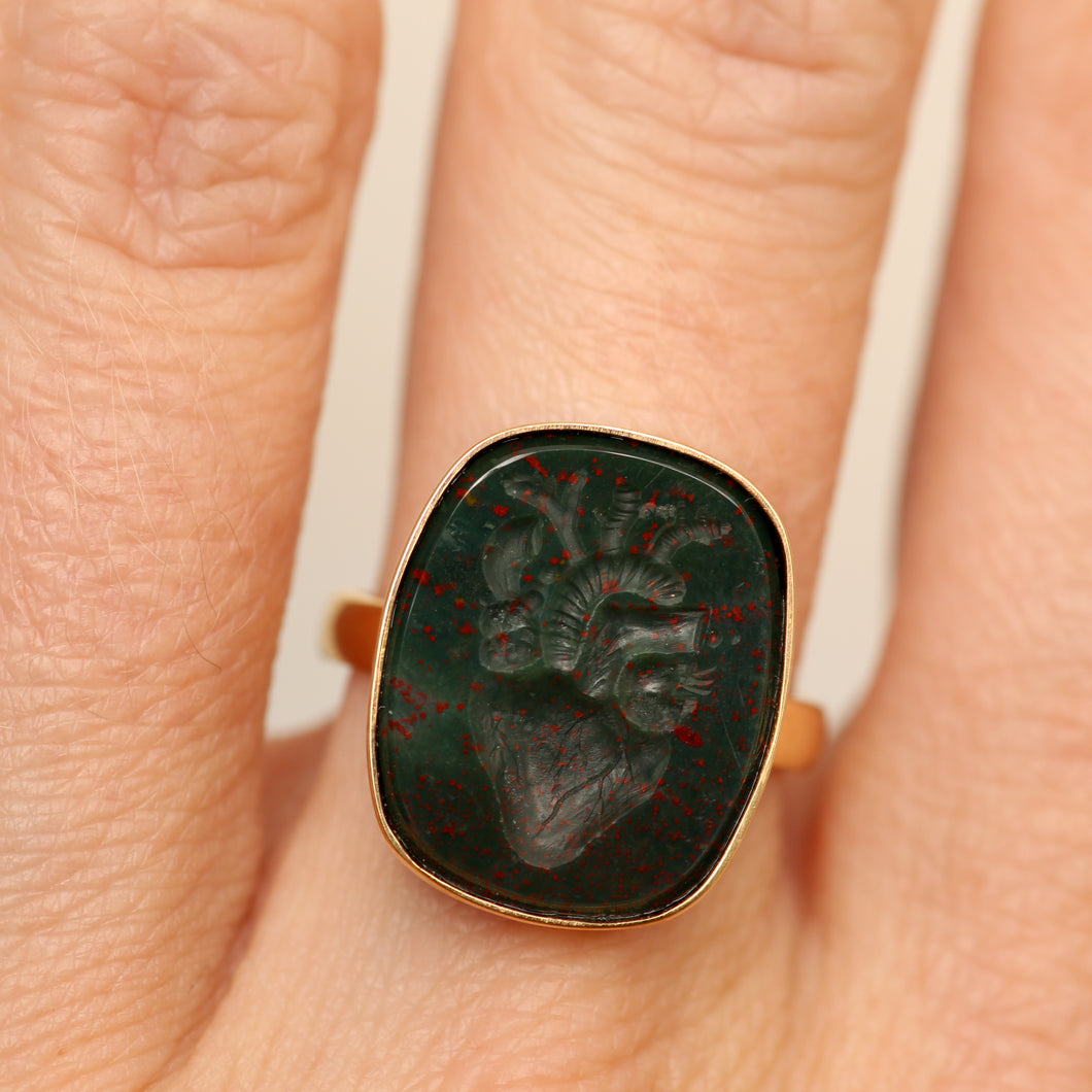 14k Bloodstone Heart Intaglio Ring