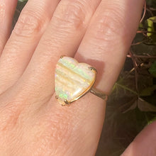 画像をギャラリービューアに読み込む, 14k Striped Opal Heart Ring
