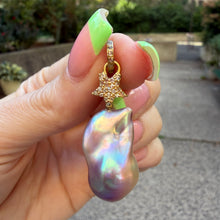 Laden Sie das Bild in den Galerie-Viewer, SeaNymph Diamond Pearl Pendant

