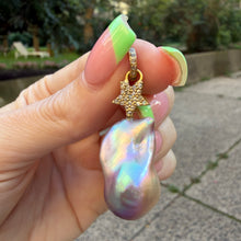 Laden Sie das Bild in den Galerie-Viewer, SeaNymph Diamond Pearl Pendant
