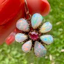 將圖片載入圖庫檢視器 9k Antique Opal Flower Pendant
