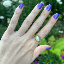 將圖片載入圖庫檢視器 18k Moonstone Bullet Ring
