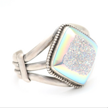 將圖片載入圖庫檢視器 Navajo Sterling Druzy Cuff Bracelet
