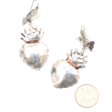 画像をギャラリービューアに読み込む, Federico Jimenez Flaming Heart Bird Earrings

