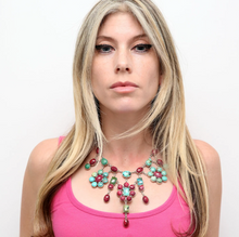 Laden Sie das Bild in den Galerie-Viewer, Sterling Turquoise and Ruby Bib Necklace
