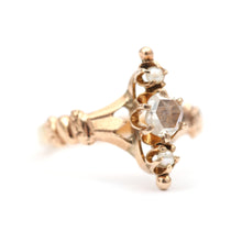 Laden Sie das Bild in den Galerie-Viewer, 15k Victorian Rose Cut Diamond Ring
