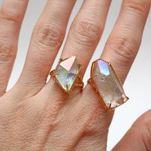 Carica l&#39;immagine nel visualizzatore di Gallery, 14k Angel Aura Quartz Crystal Rings
