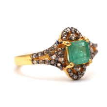 画像をギャラリービューアに読み込む, Diamond Emerald Rings
