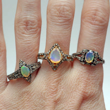 將圖片載入圖庫檢視器 Opal Diamonds Rings

