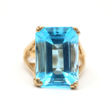 將圖片載入圖庫檢視器 Large 10k Blue Topaz Ring
