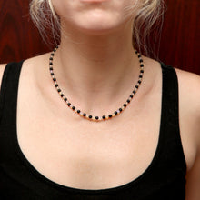 Laden Sie das Bild in den Galerie-Viewer, 14k Opal Onyx Beaded Necklace
