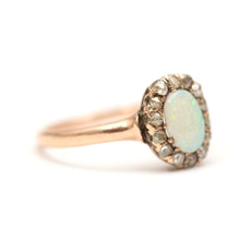 Charger l&#39;image dans la galerie, 14k Victorian Opal Diamond Halo Ring- Oval
