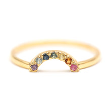 Laden Sie das Bild in den Galerie-Viewer, 14k Sapphire Rainbow Ring
