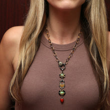 Laden Sie das Bild in den Galerie-Viewer, Enamel Opal Totem Pendant
