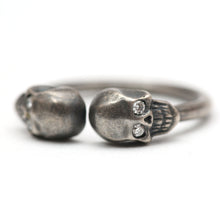 画像をギャラリービューアに読み込む, Diamond Skull Cuff Ring
