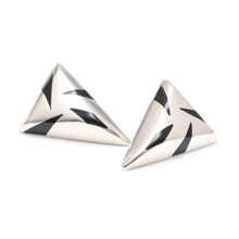將圖片載入圖庫檢視器 Oversized Wildcat Sterling Silver 80&#39;s Earrings

