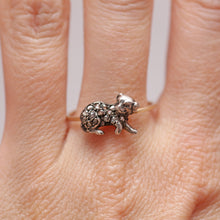 將圖片載入圖庫檢視器 Diamond Puppy Ring
