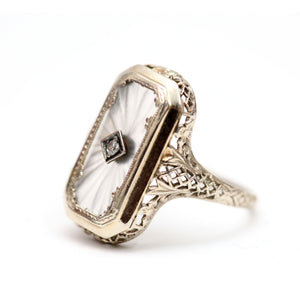 14k Art Deco Camphor Glass Ring