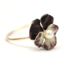 Load image into Gallery viewer, 14k Lifelike Enamel Pansy Ring

