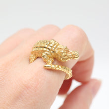 Load image into Gallery viewer, 14k Alligator Ring
