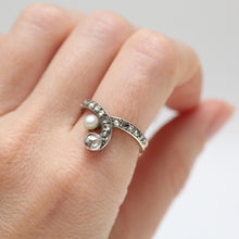 画像をギャラリービューアに読み込む, SOLD TO L***18k Dreamy Art Nouveau Toi et Moi Rose Cut Diamond Ring
