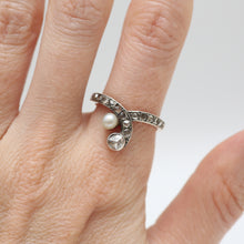 Load image into Gallery viewer, 18k Dreamy Art Nouveau Toi et Moi Rose Cut Diamond Ring
