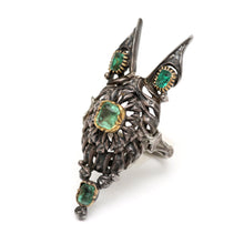 Load image into Gallery viewer, Victorian Emerald Wolf Ring
