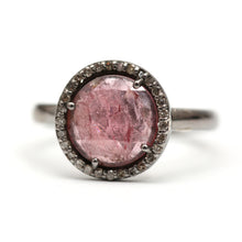 Laden Sie das Bild in den Galerie-Viewer, Rose Cut Tourmaline Diamond Ring
