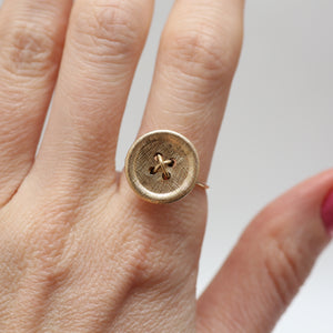 14k Button Ring