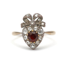 將圖片載入圖庫檢視器 14K Victorian Diamond Bowed Heart Ring
