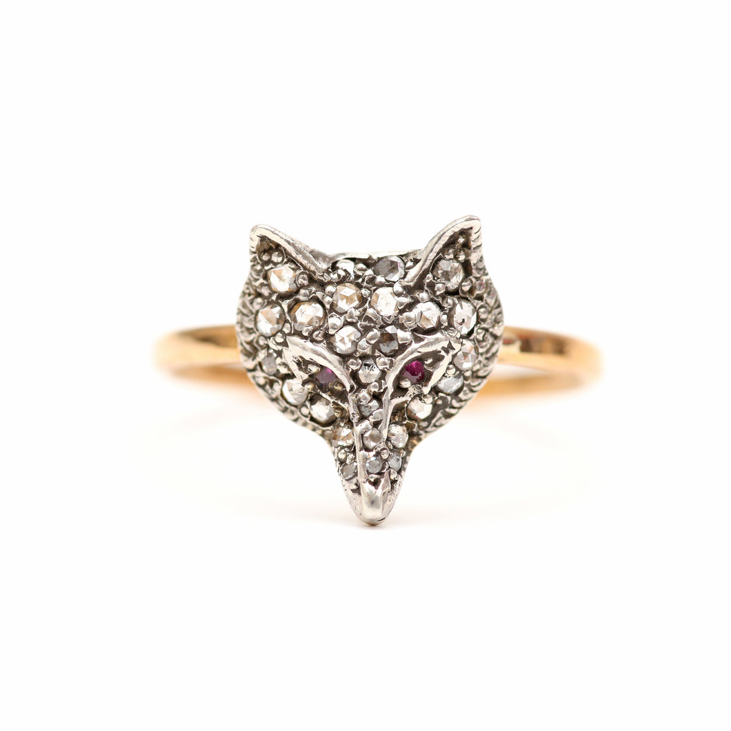 15k Diamond Fox Ring