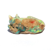 Carica l&#39;immagine nel visualizzatore di Gallery, 50.5ct Opal Dog Carving
