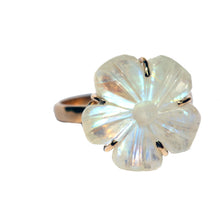 Load image into Gallery viewer, 14k Moonstone Flower Ring
