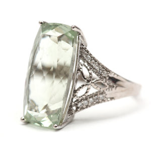 9k Green Amethyst Ring