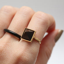 Load image into Gallery viewer, 14k Onyx Pyramid Ring
