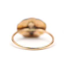 Laden Sie das Bild in den Galerie-Viewer, 14k Antique Pug Ring
