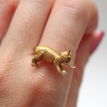 Load image into Gallery viewer, 14k Victorian Kitten Ring

