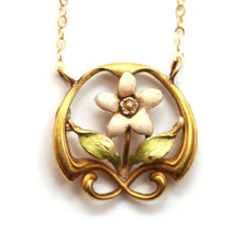 Laden Sie das Bild in den Galerie-Viewer, 14k Art Nouveau White Flower Necklace
